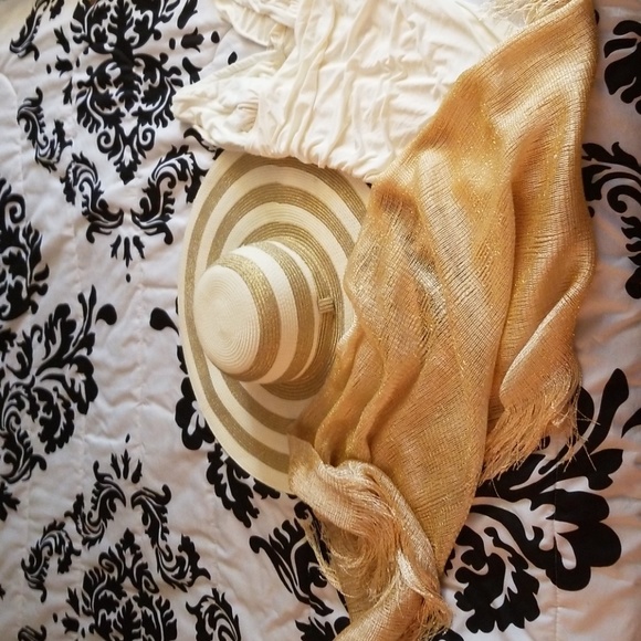 Hat - Picture 3 of 3